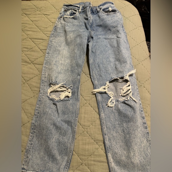 Abercrombie and Fitch Ultra High Rise 90s Straight Jean Size 10 - Picture 2 of 3